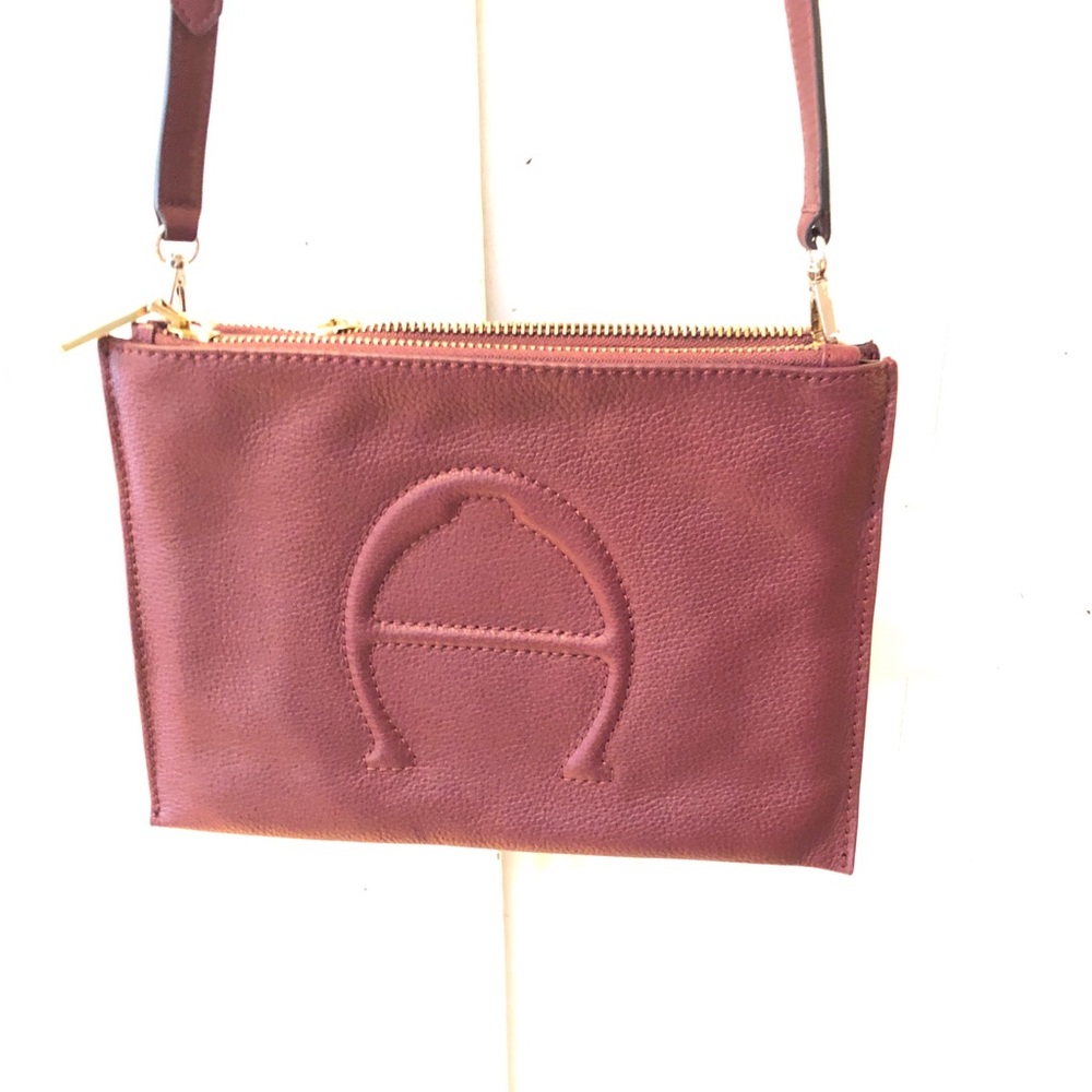 Etienne Aigner Angela Xbody /Clutch